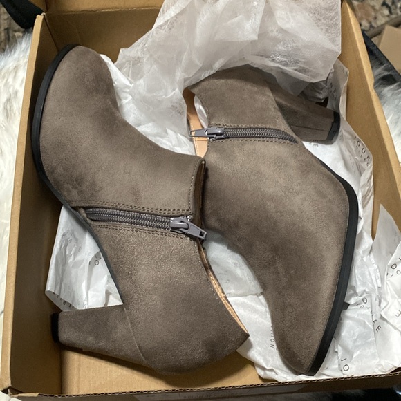 Journee Collection Sanzi Zip Ups Booties Size 8.5 - Picture 6 of 7